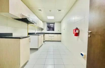 Apartment - 2 Bedrooms - 3 Bathrooms for rent in Jumeirah Garden City - Al Satwa - Dubai