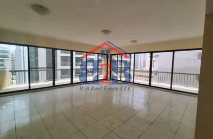 Apartment - 3 Bedrooms - 2 Bathrooms for rent in Mankhool - Bur Dubai - Dubai