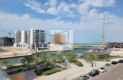 Outdoor Building image for: Apartment - 2 Bedrooms - 4 Bathrooms for rent in Al Dana - Al Raha Beach - Abu Dhabi, Image 1