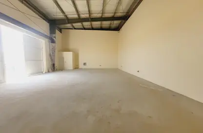 Warehouse - Studio - 1 Bathroom for rent in Al Madam - Sharjah