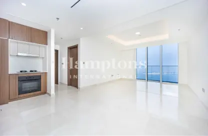 Apartment - 1 Bedroom - 1 Bathroom for sale in Palace Beach Residence - EMAAR Beachfront - Dubai Harbour - Dubai