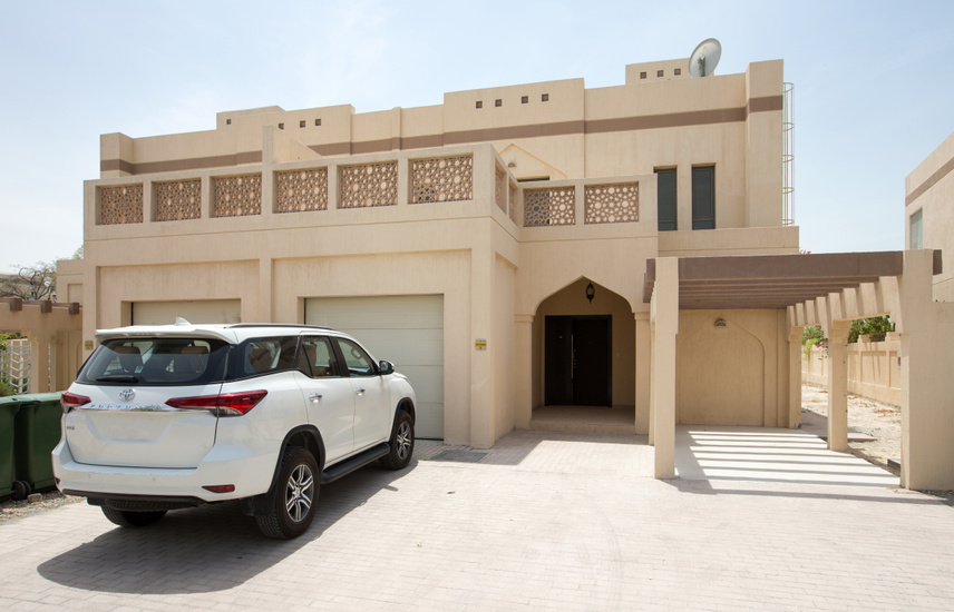 Spacious 4 Bed Villa with maid’s room and Pool ref NKLGVV4BED