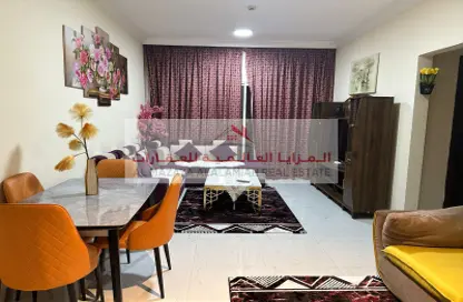 شقة - 2 غرف نوم - 3 حمامات للايجار في برج الثريا - التعاون - الشارقة