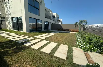 Townhouse - 2 Bedrooms - 3 Bathrooms for sale in Falcon Island North - Falcon Island - Al Hamra Village - Ras Al Khaimah