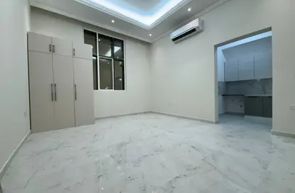 Apartment - Studio - 1 Bathroom for rent in Mohamed Bin Zayed Centre - Mohamed Bin Zayed City - Abu Dhabi