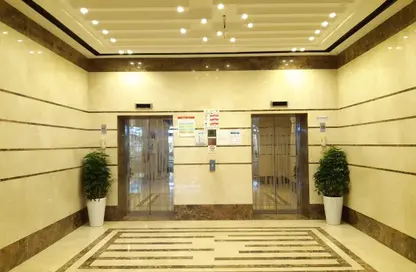 Apartment - 1 Bedroom - 2 Bathrooms for rent in Rashid Building - Muwaileh Commercial - Sharjah