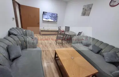 شقة - غرفة نوم - 2 حمامات للايجار في التعاون - الشارقة