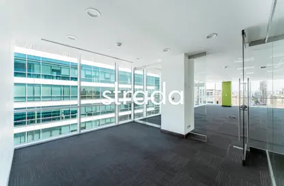 Office Space - Studio - 1 Bathroom for rent in Emaar Business Park Building 3 - Emaar Business Park - Sheikh Zayed Road - Dubai