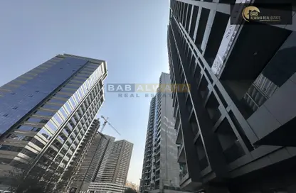 Apartment - 1 Bedroom - 2 Bathrooms for rent in Amal Tower - Dubai Sports City - Dubai