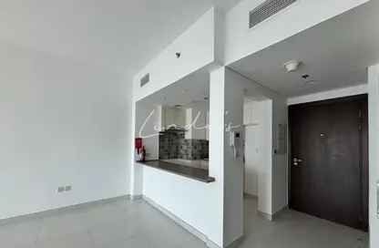Apartment - 1 Bedroom - 2 Bathrooms for rent in Rabdan Building - Motor City - Dubai