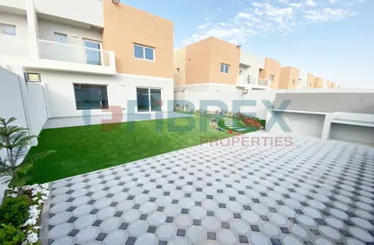 Terrace image for: Villa - 3 Bedrooms - 4 Bathrooms for rent in Manazel Al Reef 2 - Al Samha - Abu Dhabi, Image 1