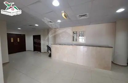 Apartment - 3 Bedrooms - 3 Bathrooms for rent in Hai Al Musalla - Al Mutawaa - Al Ain