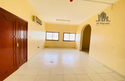 Empty Room image for: Apartment - 3 Bedrooms - 4 Bathrooms for rent in Al Manaseer - Al Ain, Image 1