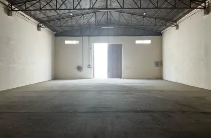 Warehouse - Studio - 1 Bathroom for rent in Umm Al Thuoob - Umm Al Quwain
