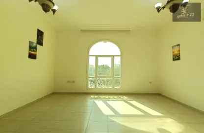 صورة لـ غرفة فارغة شقة - 2 غرف نوم - 2 حمامات للايجار في فيلات مدينة خليفة آيه - مدينة خليفة أ - مدينة خليفة - أبوظبي ، صورة رقم 1