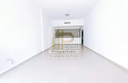 شقة - غرفة نوم - 2 حمامات للايجار في بناية هيريتيج - البرشاء 1 - البرشاء - دبي