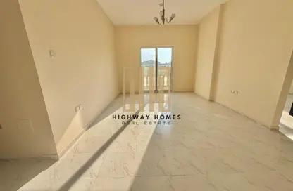 شقة - 2 غرف نوم - 2 حمامات للايجار في بناية مويليح 29 - مويلح - الشارقة شقة - 2 غرف نوم - 2 حمامات للايجار في بناية مويليح 29 - مويلح - الشارقة