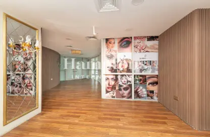 Shop - Studio for rent in Marina Terrace - Dubai Marina - Dubai
