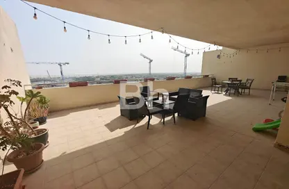 شقة - 2 غرف نوم - 2 حمامات للبيع في مدينة السيارات - دبي