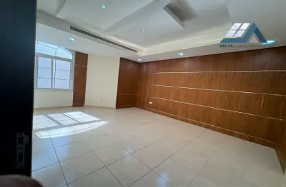 Apartment - 1 Bedroom - 1 Bathroom for rent in Al Nahyan Villa Compound - Al Nahyan Camp - Abu Dhabi