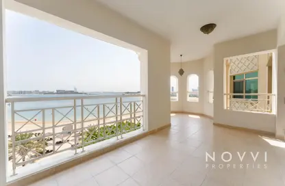 Apartment - 2 Bedrooms - 3 Bathrooms for rent in Al Msalli - Shoreline Apartments - Palm Jumeirah - Dubai