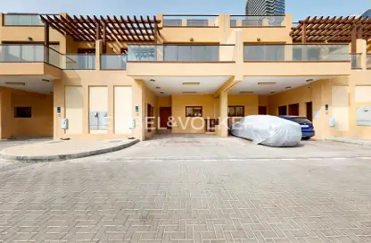 Townhouse - 4 Bedrooms - 5 Bathrooms for rent in Jumeirah Islands Townhouses - Jumeirah Islands - Dubai