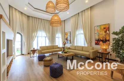Villa - 5 Bedrooms - 6 Bathrooms for rent in Garden Homes Frond O - Garden Homes - Palm Jumeirah - Dubai