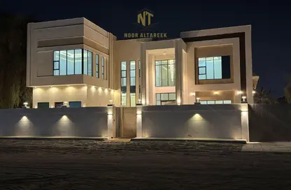 Villa - 5 Bedrooms - 6 Bathrooms for sale in Al Ramaqiya - Wasit - Sharjah