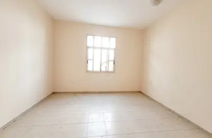 صورة لـ غرفة فارغة شقة - 2 غرف نوم - 2 حمامات للايجار في الغيل - المطارد - العين ، صورة رقم 1
