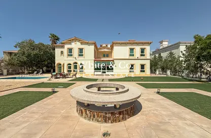 Villa - 4 Bedrooms - 5 Bathrooms for rent in Entertainment Foyer - European Clusters - Jumeirah Islands - Dubai