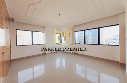 Apartment - 3 Bedrooms - 3 Bathrooms for rent in Corniche View Tower - Corniche Road - Abu Dhabi