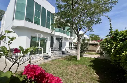 Villa - 5 Bedrooms - 6 Bathrooms for rent in Umm Suqeim 1 Villas - Umm Suqeim 1 - Umm Suqeim - Dubai