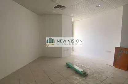 Shop - Studio - 1 Bathroom for rent in Rolla Square - Rolla Area - Sharjah