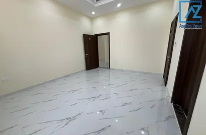 Apartment - 1 Bedroom - 2 Bathrooms for rent in Baniyas West - Baniyas - Abu Dhabi
