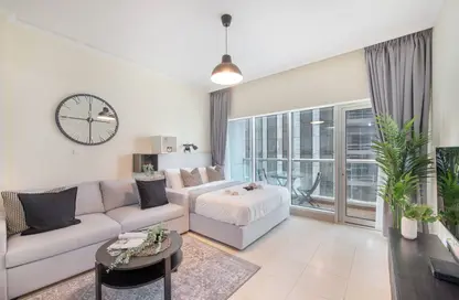 Apartment - Studio - 1 Bathroom for rent in Burj Al Nujoom - Downtown Dubai - Dubai