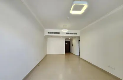 Apartment - 2 Bedrooms - 3 Bathrooms for rent in Art Gardens Building A - Arjan - Dubai