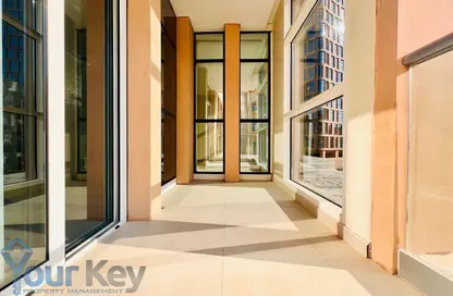 Duplex - 3 Bedrooms - 4 Bathrooms for rent in United Square - Al Khalidiya - Abu Dhabi