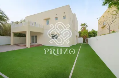 Villa - 4 Bedrooms - 5 Bathrooms for rent in Meadows 2 - Meadows - Dubai