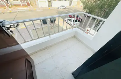 شقة - 1 حمام للايجار في البطين بارك - شارع الخليج العربي - البطين - أبوظبي