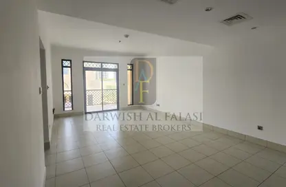 Apartment - 2 Bedrooms - 3 Bathrooms for sale in Reehan 3 - Reehan - Old Town - Dubai