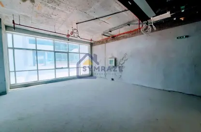 Office Space - Studio - 2 Bathrooms for rent in Grosvenor Office Tower - Business Bay - Dubai