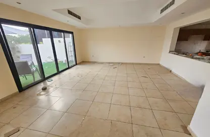 Townhouse - 4 Bedrooms - 3 Bathrooms for rent in The Townhouses at Al Hamra Village - Al Hamra Village - Ras Al Khaimah