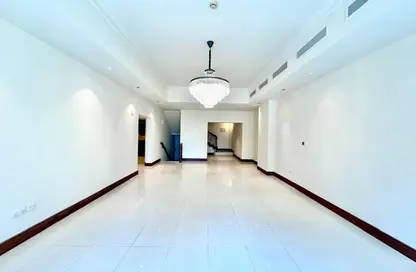 Apartment - 4 Bedrooms - 5 Bathrooms for rent in Golden Mile 4 - Golden Mile - Palm Jumeirah - Dubai