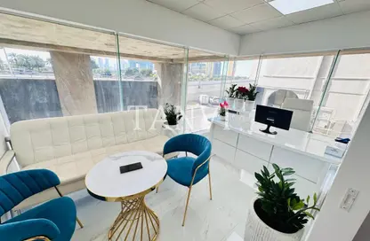 Office Space - Studio - 1 Bathroom for rent in Reem Residency - Al Karama - Dubai