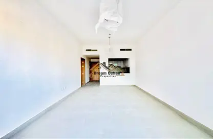 Apartment - 1 Bedroom - 2 Bathrooms for rent in Al Warsan 4 - Al Warsan - Dubai