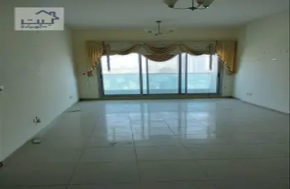 Empty Room image for: Apartment - 3 Bedrooms - 4 Bathrooms for rent in Corniche Ajman - Ajman, Image 1