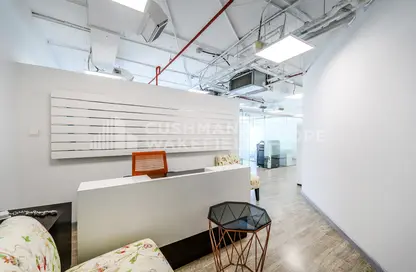 مكتب - استوديو للايجار في برج بلو باي - الخليج التجاري - دبي