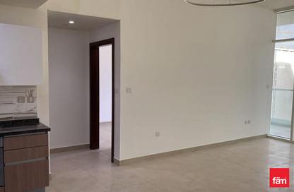 شقة - غرفة نوم - 2 حمامات للبيع في عزيزي فاريشتا - الفرجان - دبي