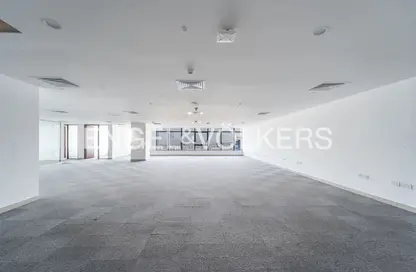 Office Space - Studio - 1 Bathroom for rent in Grosvenor Business Tower - Barsha Heights (Tecom) - Dubai