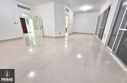 Apartment - 3 Bedrooms - 3 Bathrooms for rent in Al Najda Street - Abu Dhabi